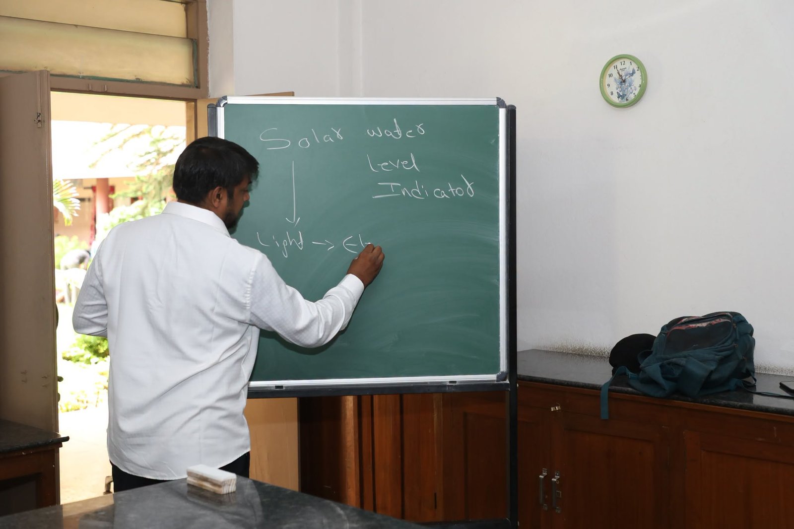 The Department of Physics organised a workshop on "Solar-Powered Water Level Indicator"
